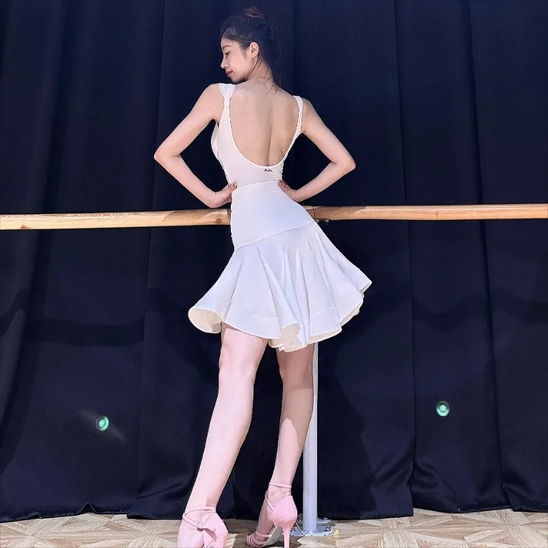 النساء اللاتينية فستان رقص وتتسابق الدانتيل حمّالة الصّدر تكدرت تنورة الكبار الإناث الرقص المنافسة مرحلة أزياء مسرحية