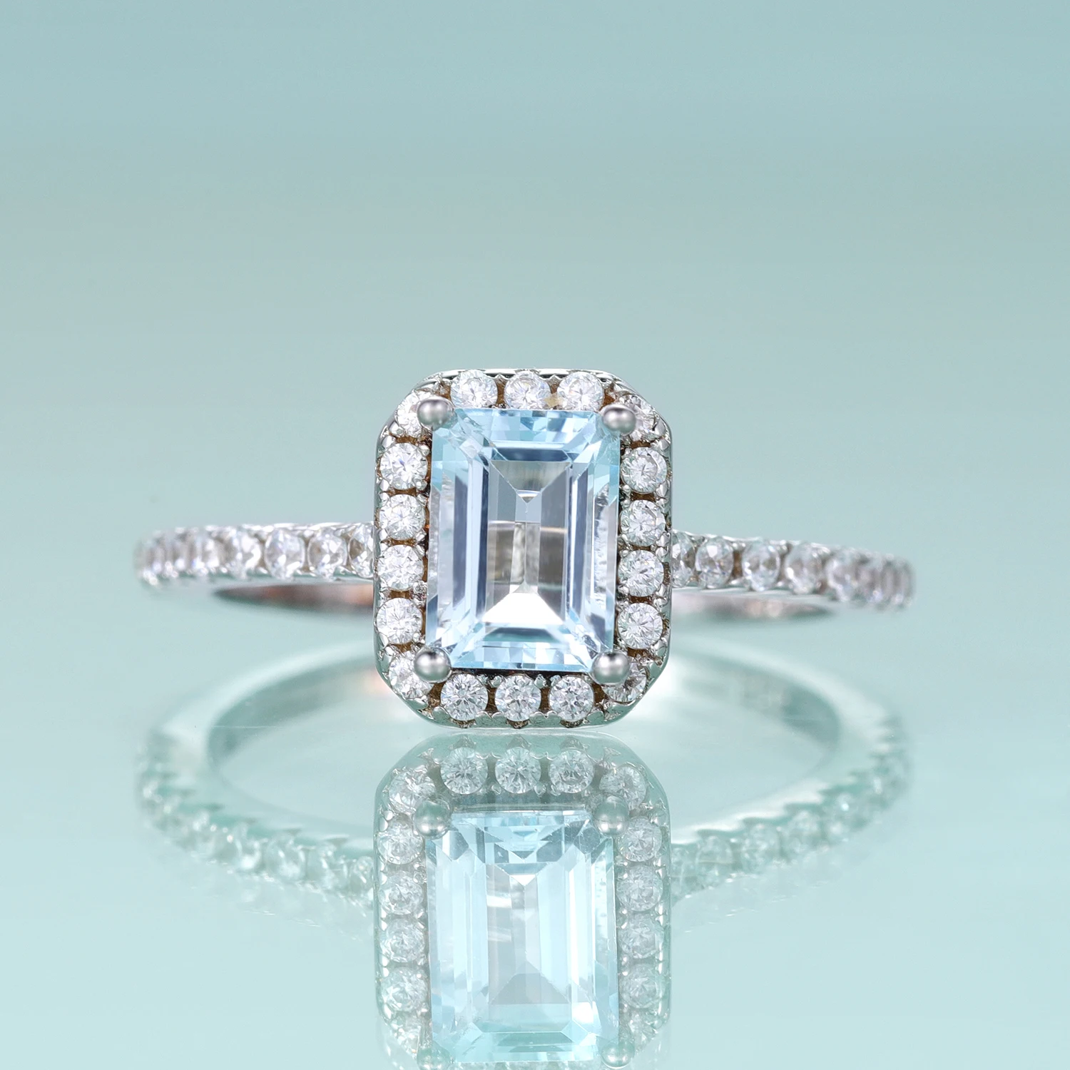 GEM'S BALLET Emerald Cut Sky Blue Topaz Engagement Ring Halo Solitaire Wedding Ring Simulated Diamond Art Deco Bridal Ring Set