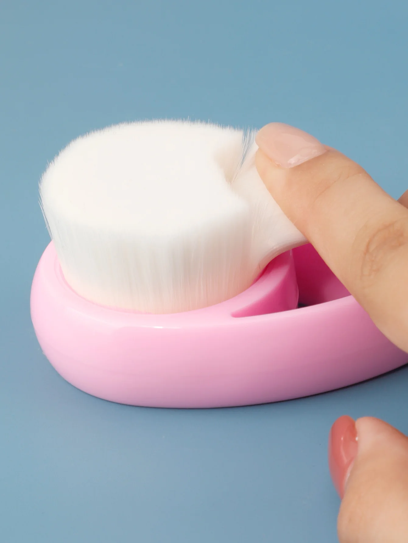 مجموعة فرش تنظيف بحجم مناسب للسفر 1/3 قطعة، فرشاة تنظيف مقشرة ناعمة ولطيفة، سهلة الاستخدام للبشرة الحساسة