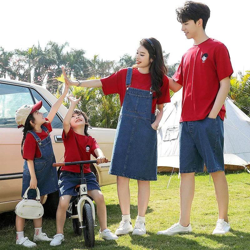 

Family Matching Clothes Mother and Daughter T Shirts + Denim Jumpsuit Outfits Father and Son Tops Jeans Shorts Two Piece Sets