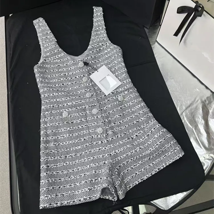Customization European women's fashion 2026 spring new collection Long-sleeved single-breasted tweed coat One-piece pants set
