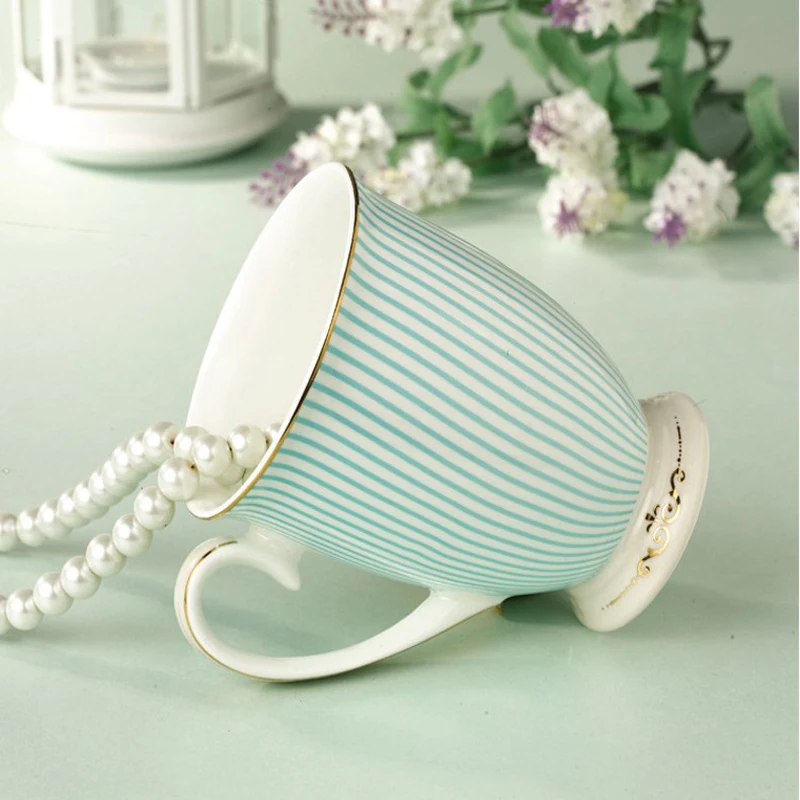 Elegant Tea cups British Purified Ceramic Cups Bone China Blue Stripes Coffee cup Golden Pattern Fashion Unique Design Goblet