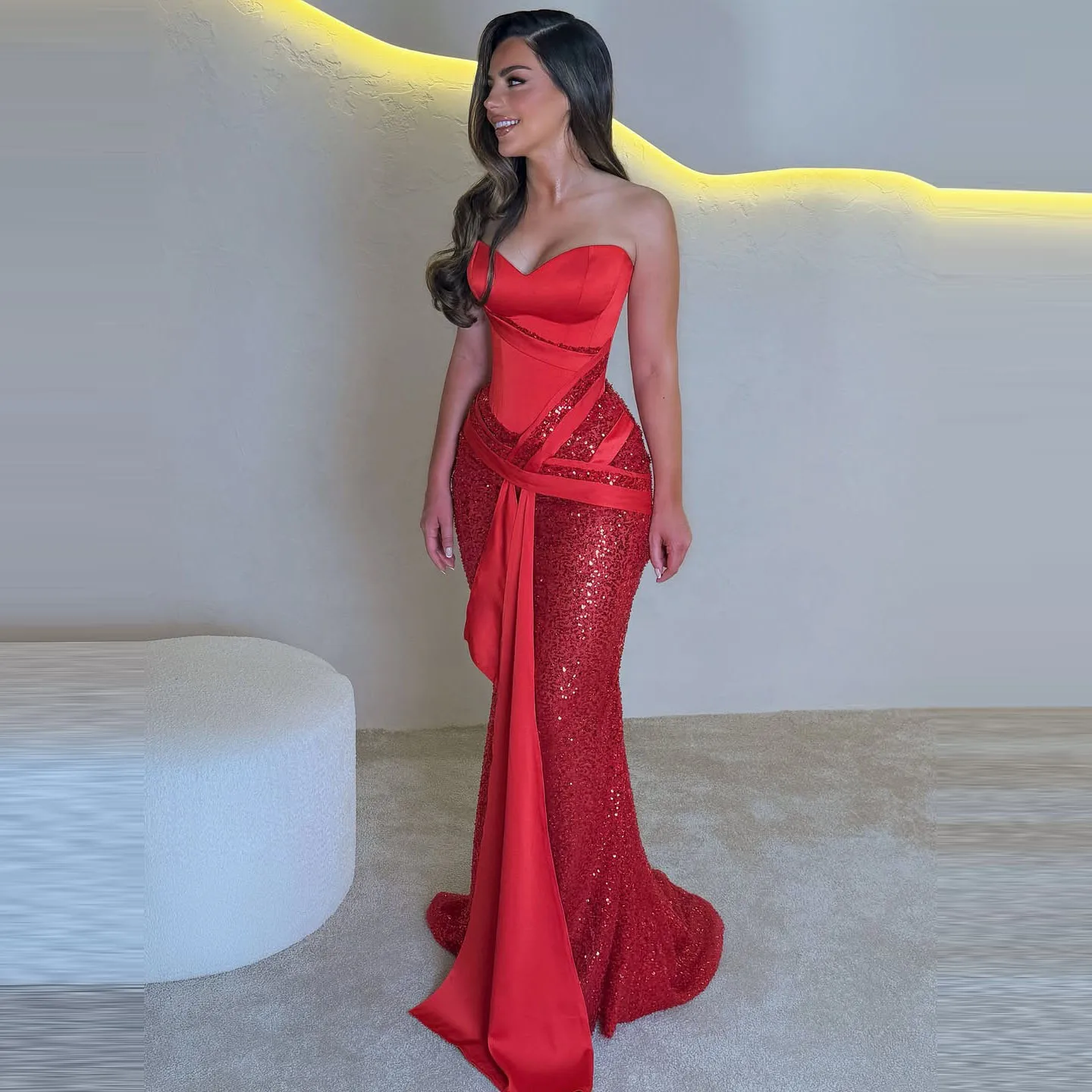 

Charming Red Sequin Mermaid Prom Dress for Ball Gown Evening Party Cocktail Formal Wear Women's Strapless Satin Fabric Gown