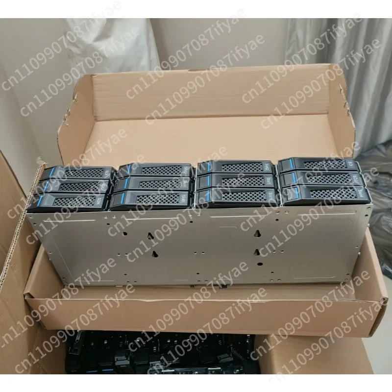 5212M4 12-bit hard disk cage, supports hot-swappable sas SATA hard disk, with expansion chip