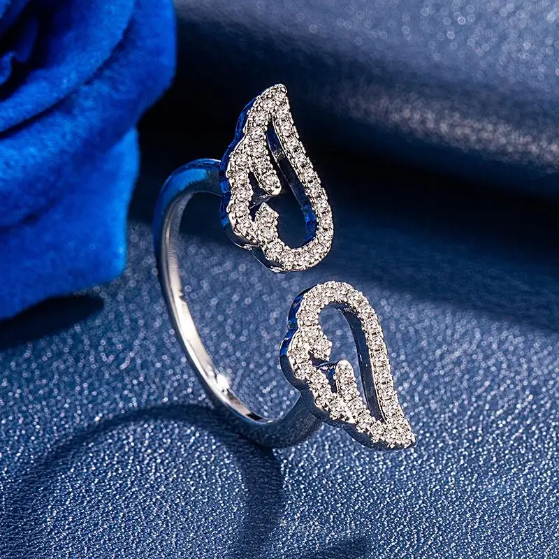 Engelsflügel-Mikro-Intarsien-Ring mit Hohlmuster, Verstellbarer Öffnungsring für Damen, Fingerschmuck, Geschenke – Detail 2