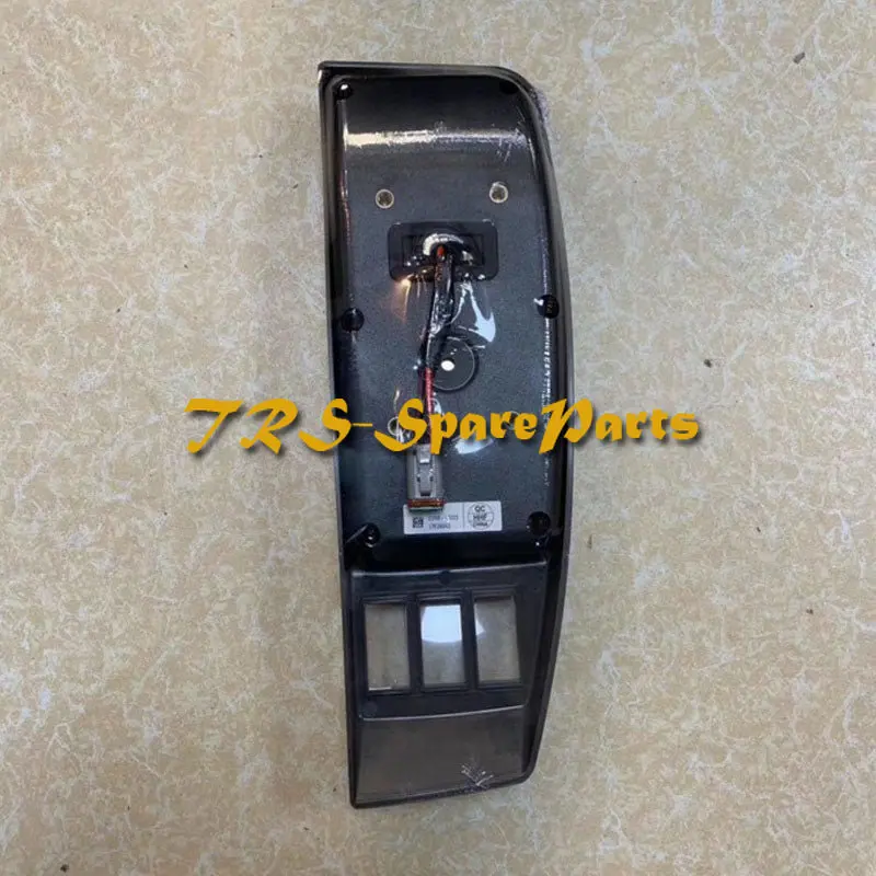 21N8-30015 Monitor Display Panel for Hyundai Excavator Robex 225-7 R450-7