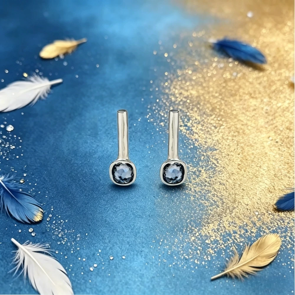 

2026 New Spain S925 Silver Fashionable Simple and Compact Earrings European and American Style Boutique Jewelry