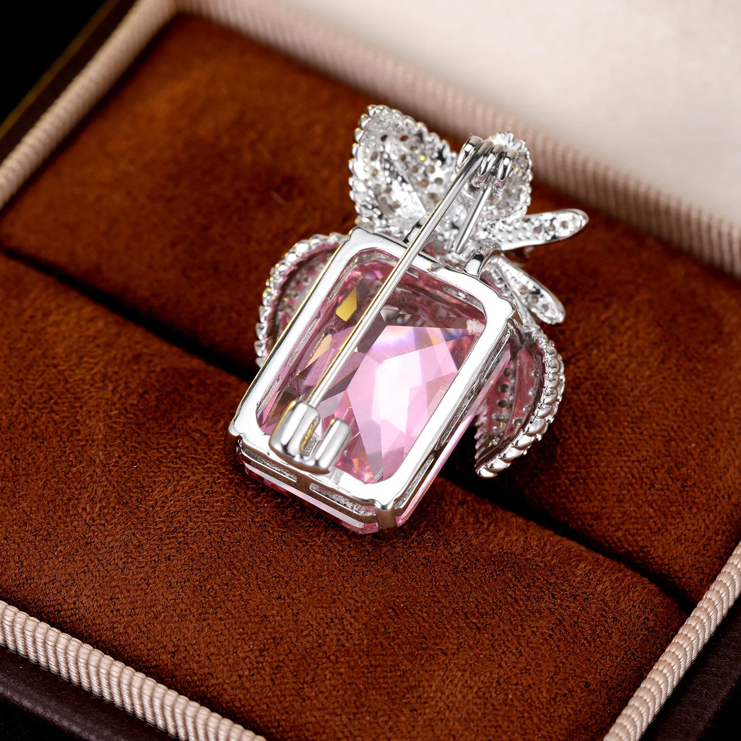 High-end Chinese style micro-paved zircon wishing bottle bouquet brooch fashion luxury exquisite coat cardigan suit accessories