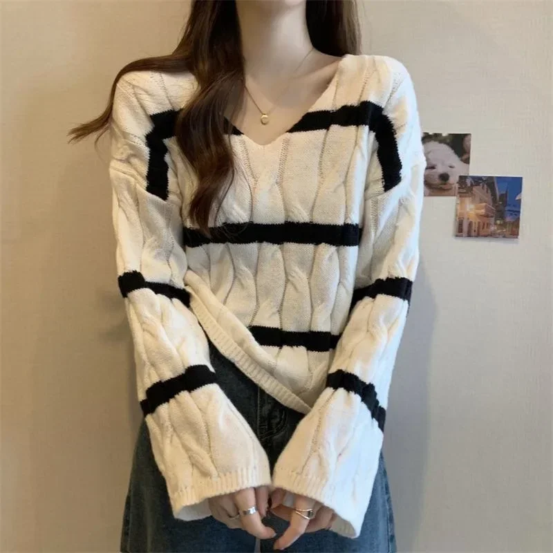 

Womens Sweaters Autumn Winter V-neck Knit Pullovers Loose Bottoming Shirt Women Top Fashion Jumper Stripes Sweater Knitted Top