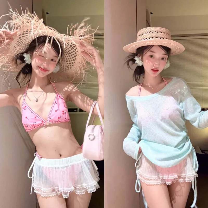 

Новый летний вишневый милый бикини для девочек, занавеска, халат для игры в воду, детский раздельный купальник для сестры, женский консервативный солнцезащитный крем 2025