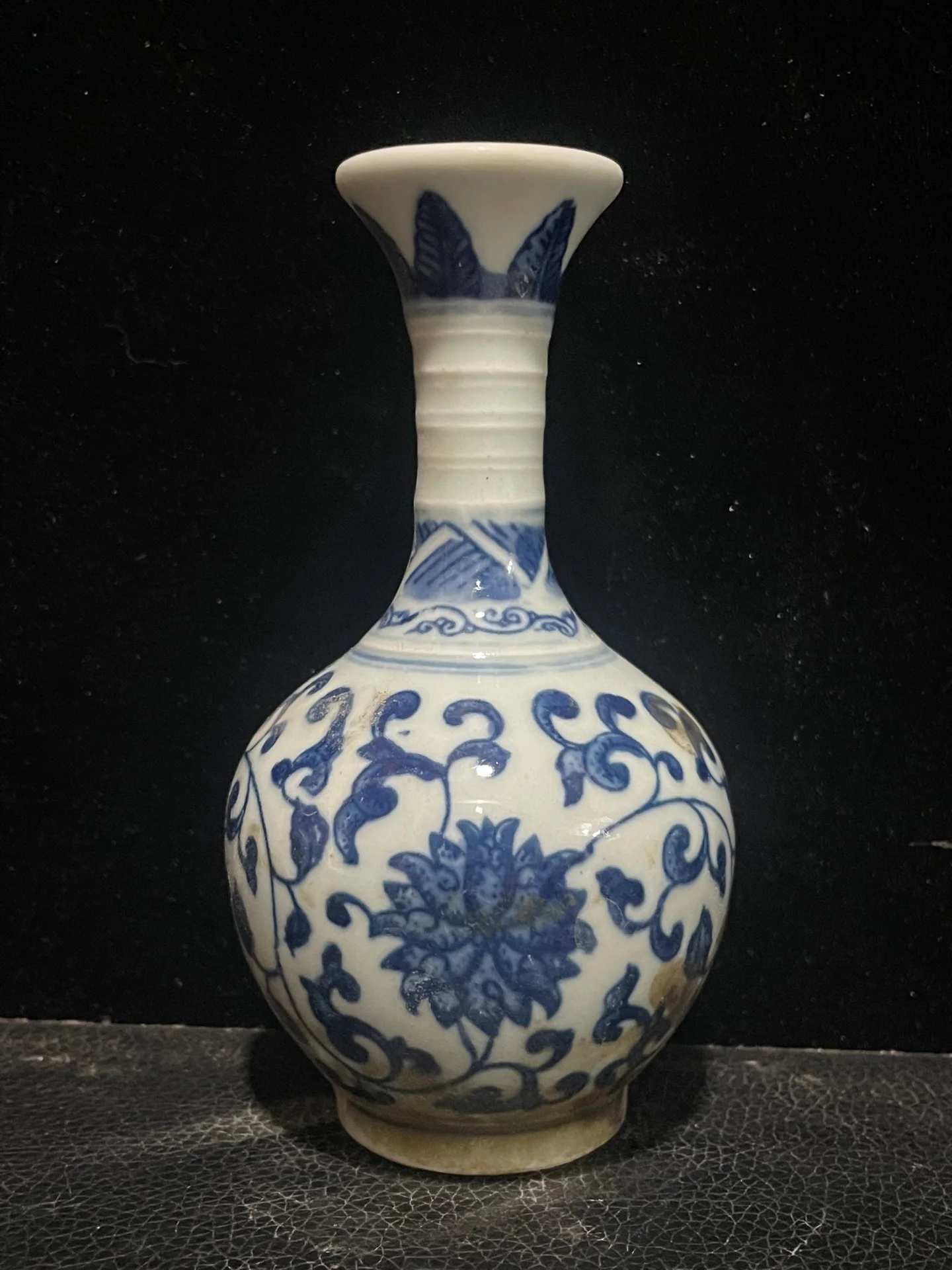 Porcelain collection blue and white hand-painted pot-bellied vase home decoration ornaments