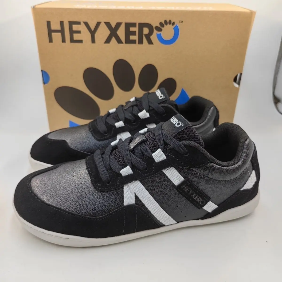 2025 Spring and Autumn new Korean version of the breathable white casual sneakers women's running shoes Very good