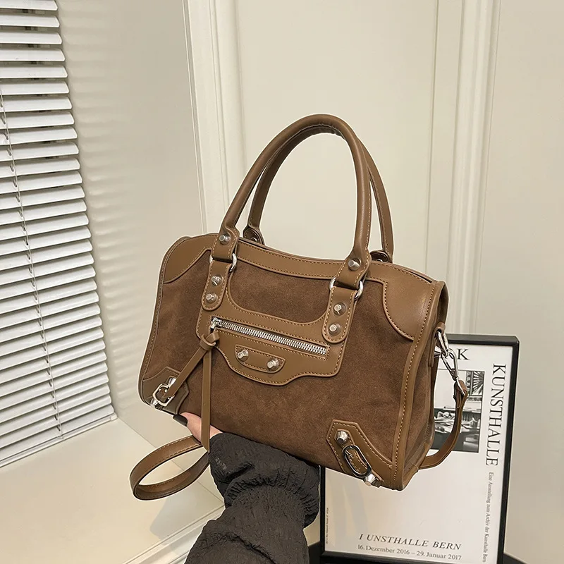 

2025 New Studded Motorcycle Tote for Women Edgy Baddie Style Bold & Rebellious Shoulder Bag Spacious & Convertible Crossbody