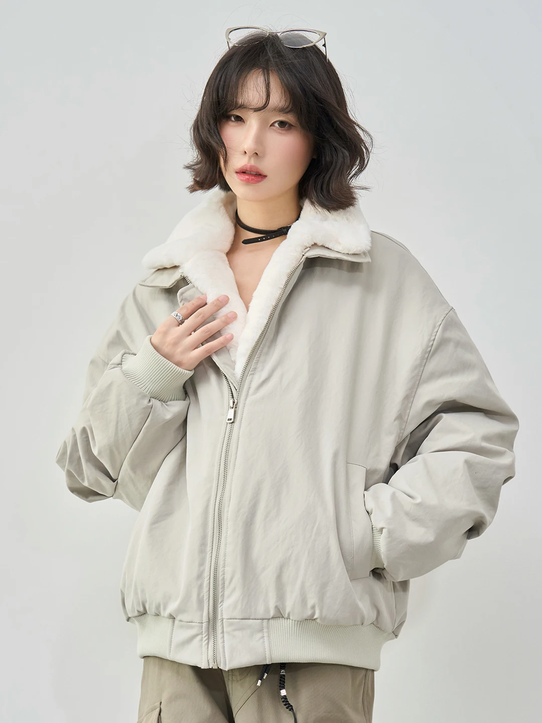 

Нейтральная теплая зимняя куртка-пуховик из хлопка с воротником, свободного кроя, на молнии, с мягкой хлопковой подкладкой, длинная