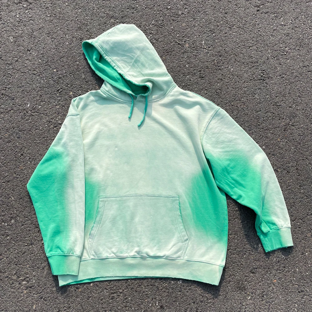 sweat-shirts-de-couple-epais-450g-degrade-couleur-bonbon-par-wang-studio-exclusivement-pour-heart's-delight-streetwear-tendance