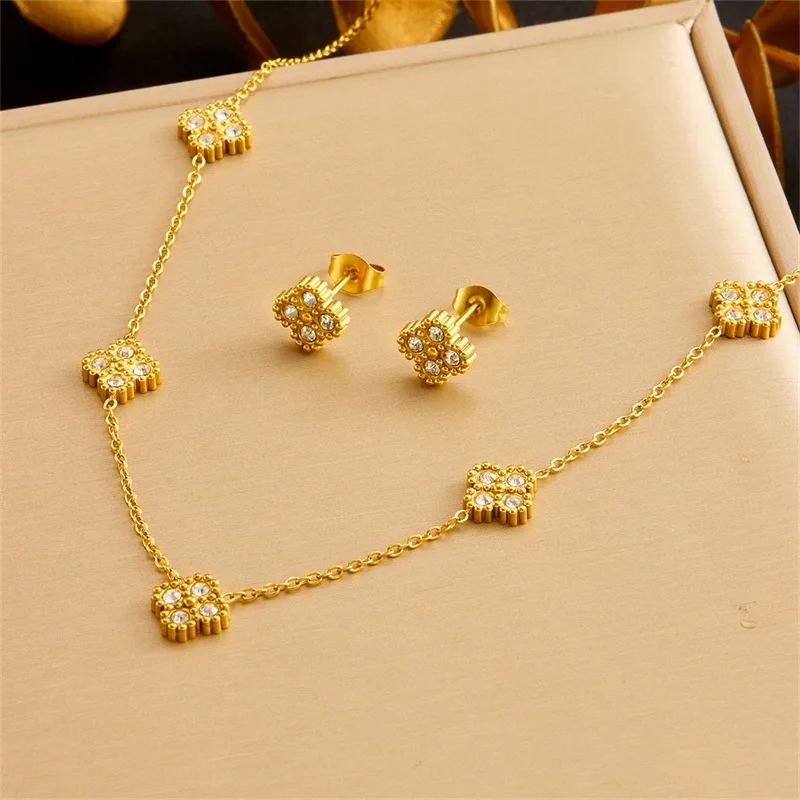 

New Clover Stainless Steel Zirconia Necklace Earrings Women's Set New Trend Non Fade Jewelry Set