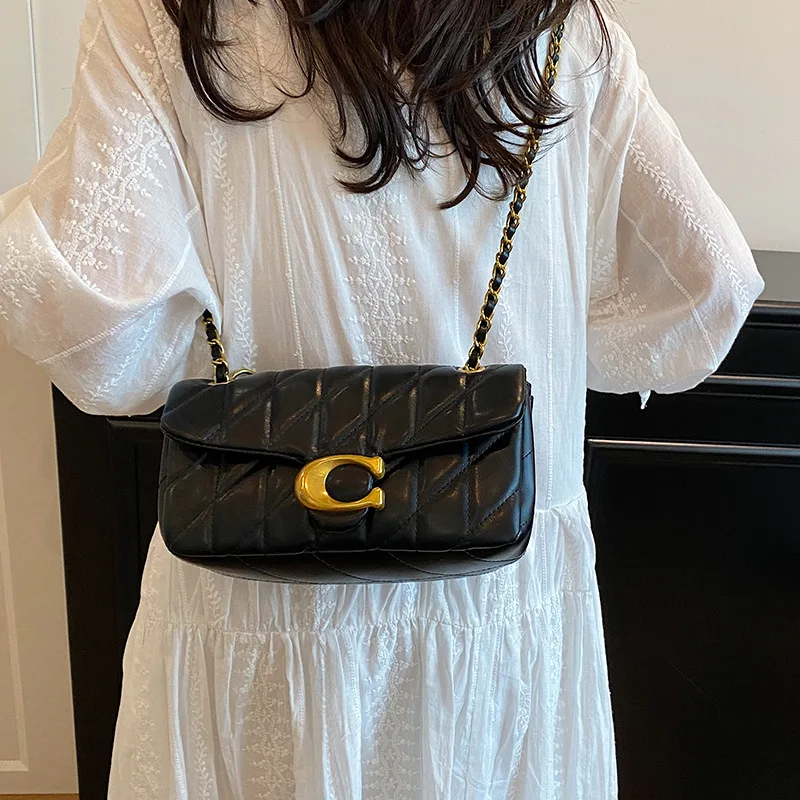 Women Quilted Leather Shoulder Bag Luxury C Logo Gold Chain Crossbody Bag Designer Small Flap Handbag Vintage Black Evening Clut view 5