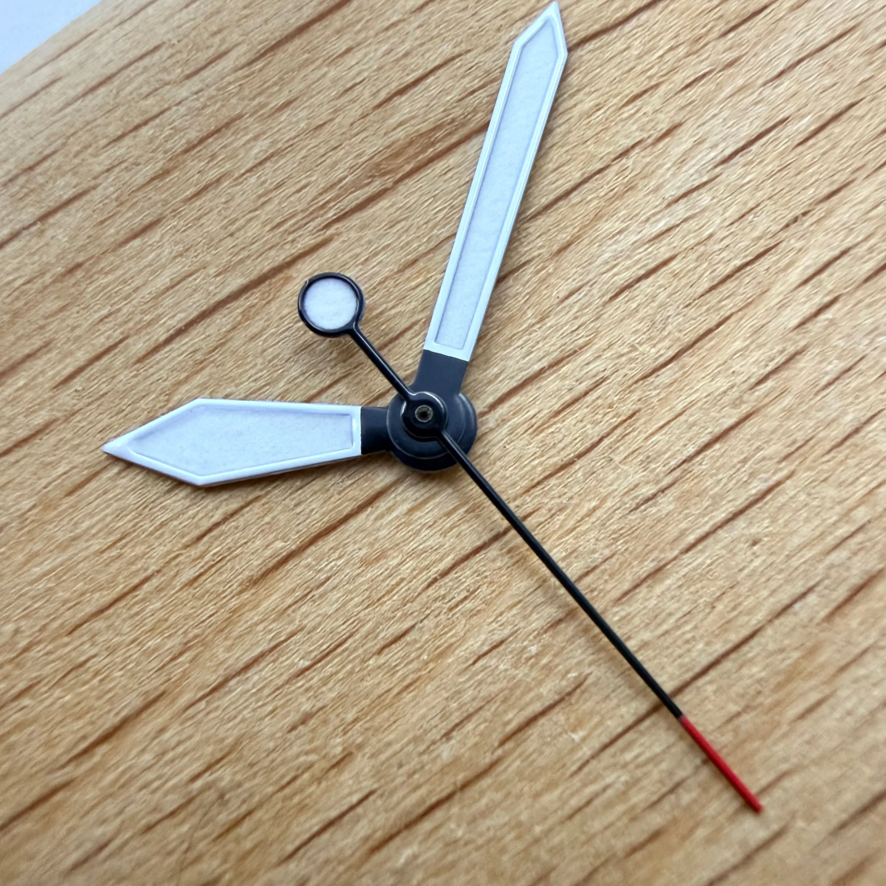 NH35 Watch Hands Set Green Luminous Red Tip Second Hand Fit NH35 NH36 ETA2824 2836 PT5000 Miyota 8205 8215 821A Movement Parts view 2