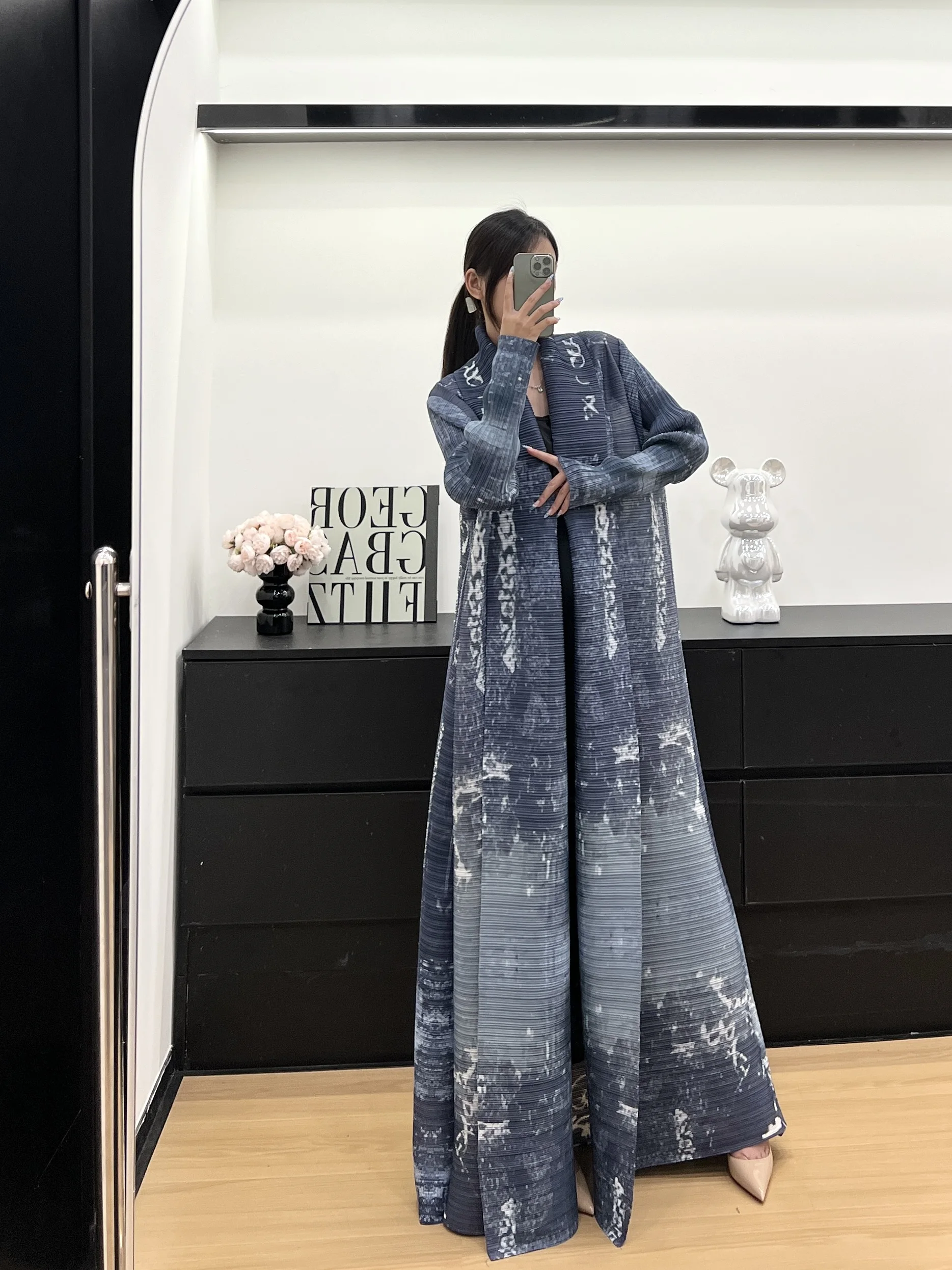 

Fashion Casual Premium Feeling Comfortable Loose Dress Long Sleeve Printed Cardigan Pleated Tie Women's Abaya Miyake 2025 New