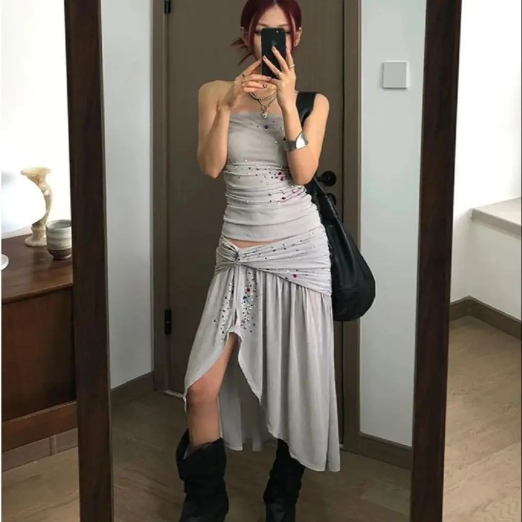Hot Girl Style Two-Piece Set Gray Iron Diamond Strap Strap Top Irregular Skirt Women Summer New Waist-Hugging Slimming Suit