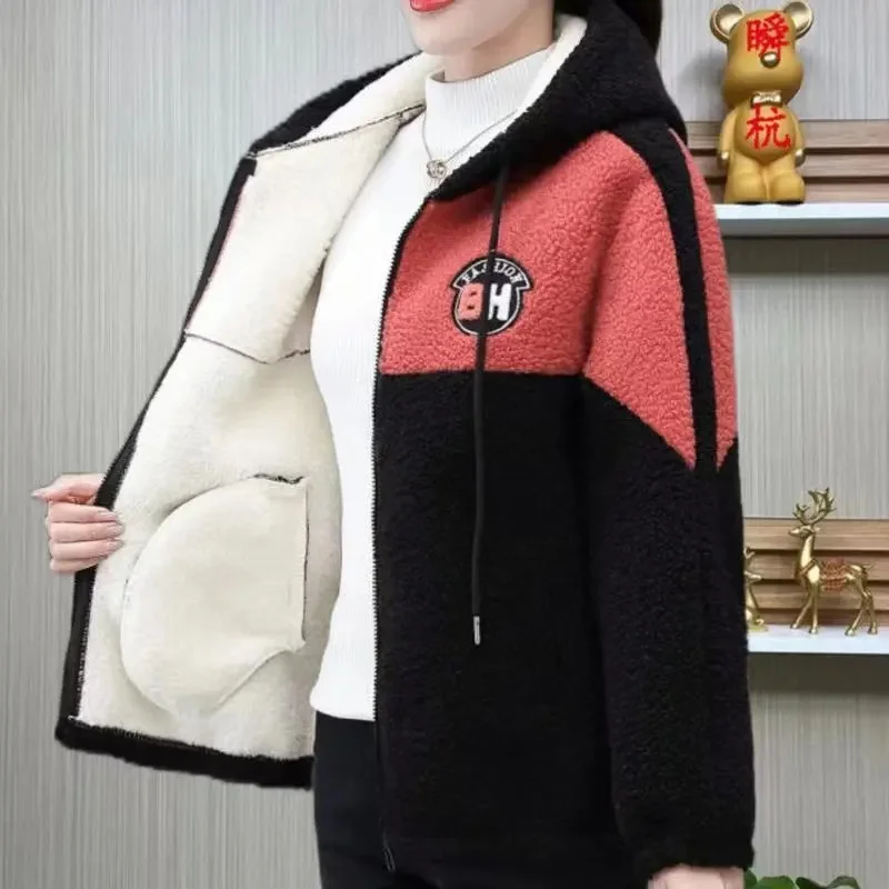 High-Quality Granular Velvet Jacket Female Mother Winter New Cotton-Padded Coat Thicken Outwear Hooded Warm Overcoat Ladies Tops