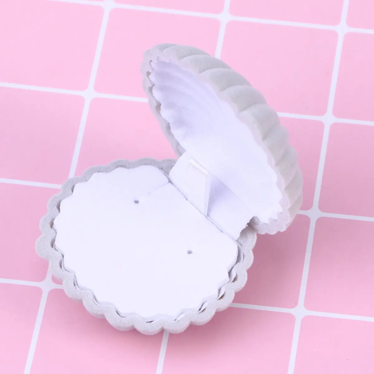 

Shell Shape Jewelry Organizer Box Pink Display Case for Rings Necklaces Earrings Gift Box Holder Lovely Decorative Storage