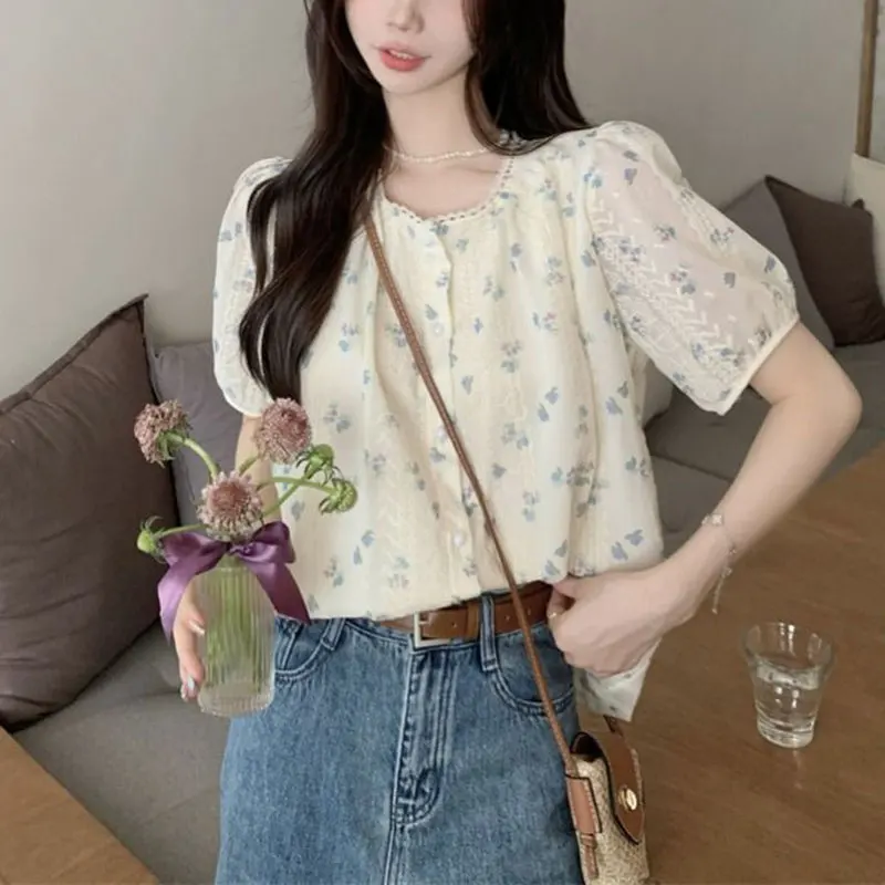 Casual Broken Flowers Shirt Stylish Embroidery Lace Spliced Women\'s Clothing Sweet Short Sleeve Summer Single-breasted Blouse