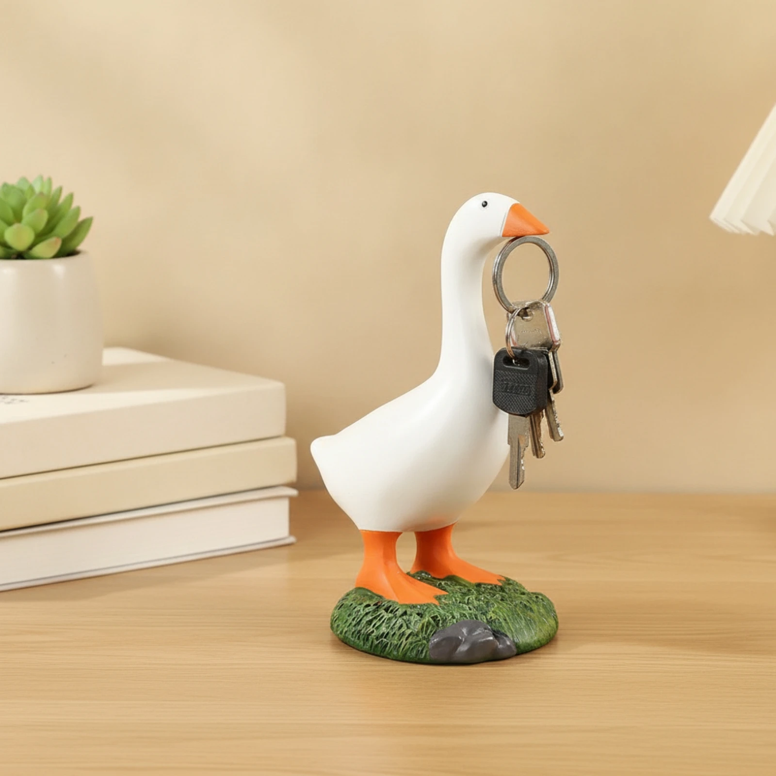 Duck Key Holder Cute Attractive Key Holder Duck Statue Decorative Ornament Novelty for Entryway, Desk