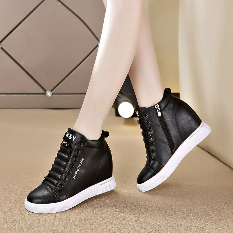 النساء أحذية رياضية إسفين الكعوب الارتفاع زيادة أحذية نسائية عادية الدانتيل يصل سستة حذاء أبيض المنحدر كعب عالية أعلى التمهيد للنساء