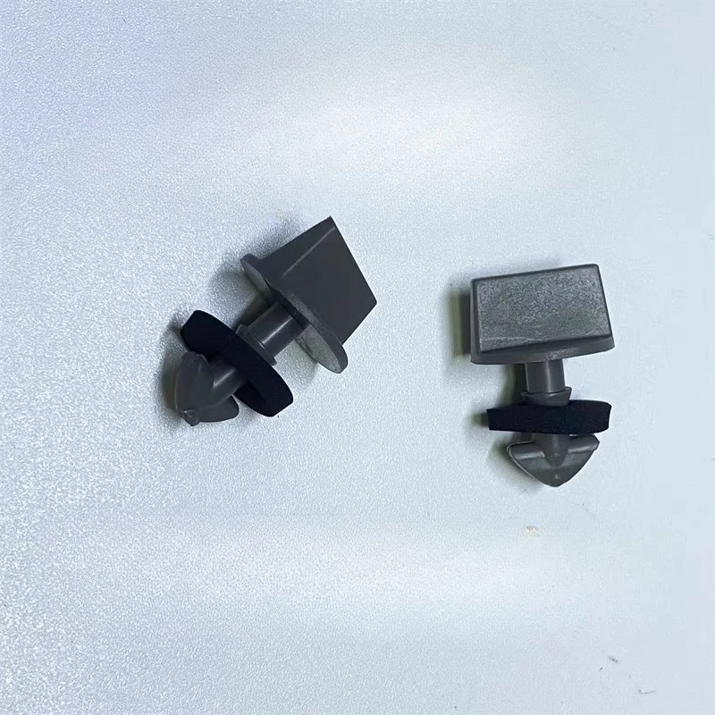 

1pcs For MAXUS V80 Tail Light Trim Clip Large
