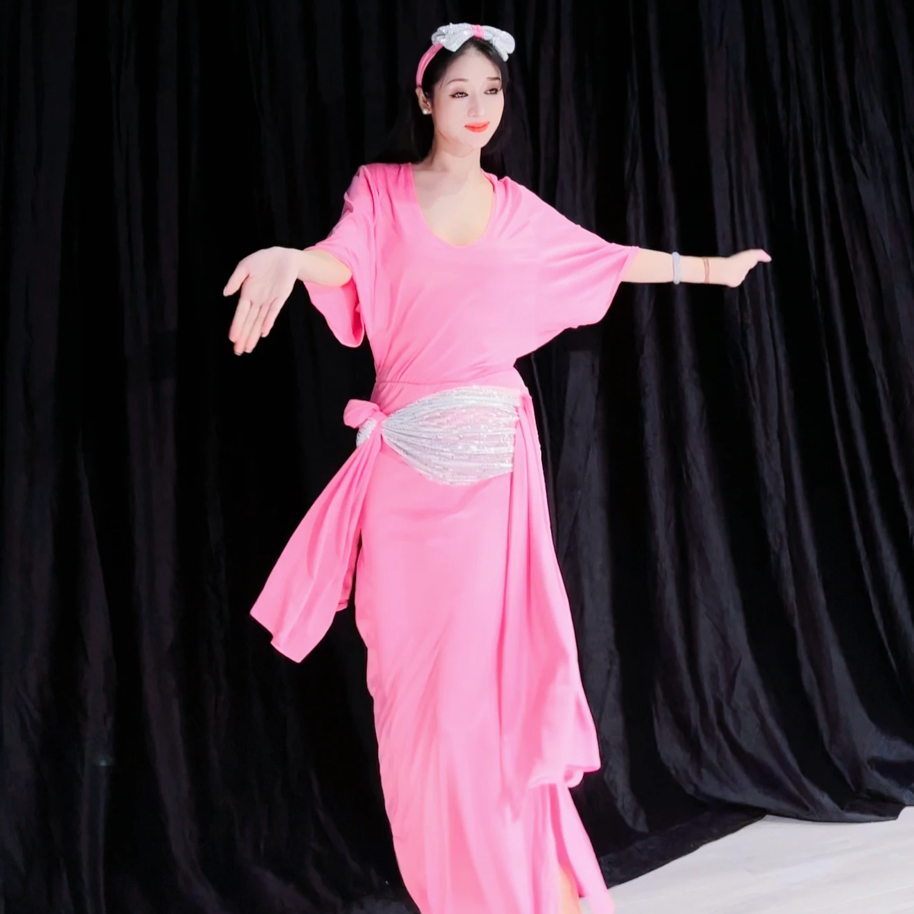 

2025 Belly Dance Performance Clothes for Women's High end Sexy Temperament Robe Oriental Dance Baladi Shaabi Competition Costume