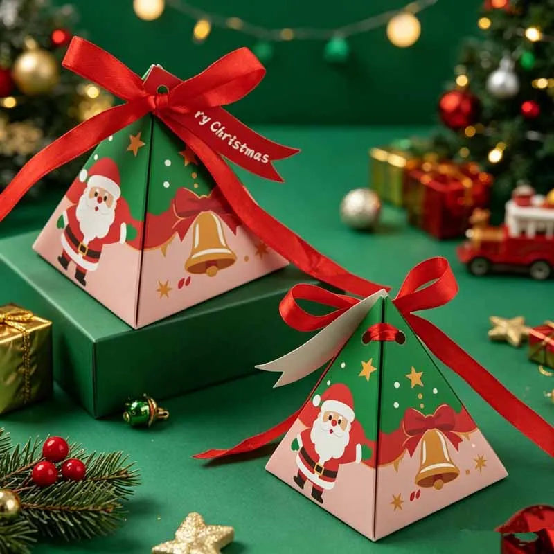 50Pcs Christmas Triangle Paper Candy Gift Box With Tag Ribbons Cookie Snack Chocolate Gift Packaging Box Xmas New Year Supplies