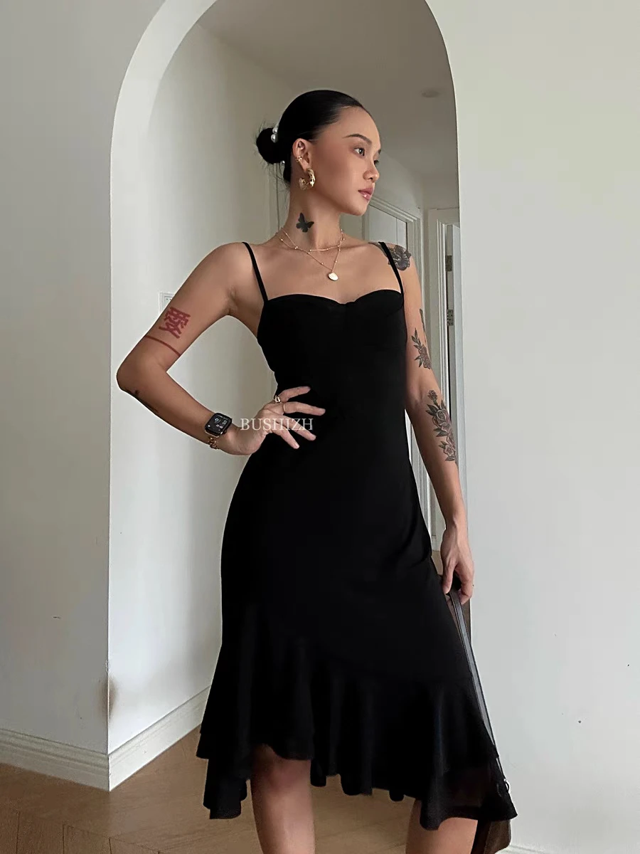 فستان نسائي متوسط الطول مكشكش شبكي من الخلف