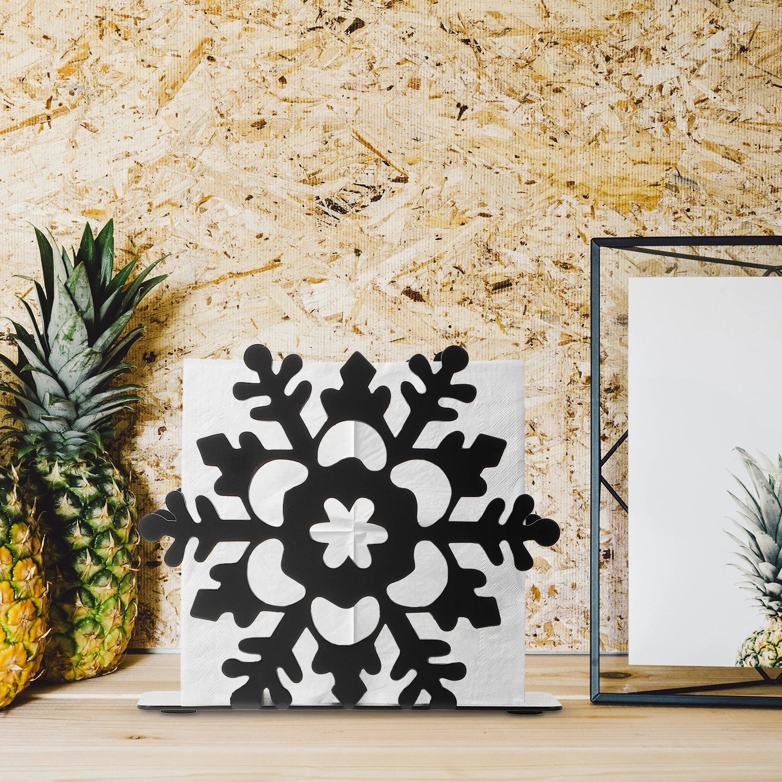 

Iron Snowflake Tissue Holder Storage Box for Kitchen Bedroom Living Room Christmas Home Decor Napkin Rack Tissue St