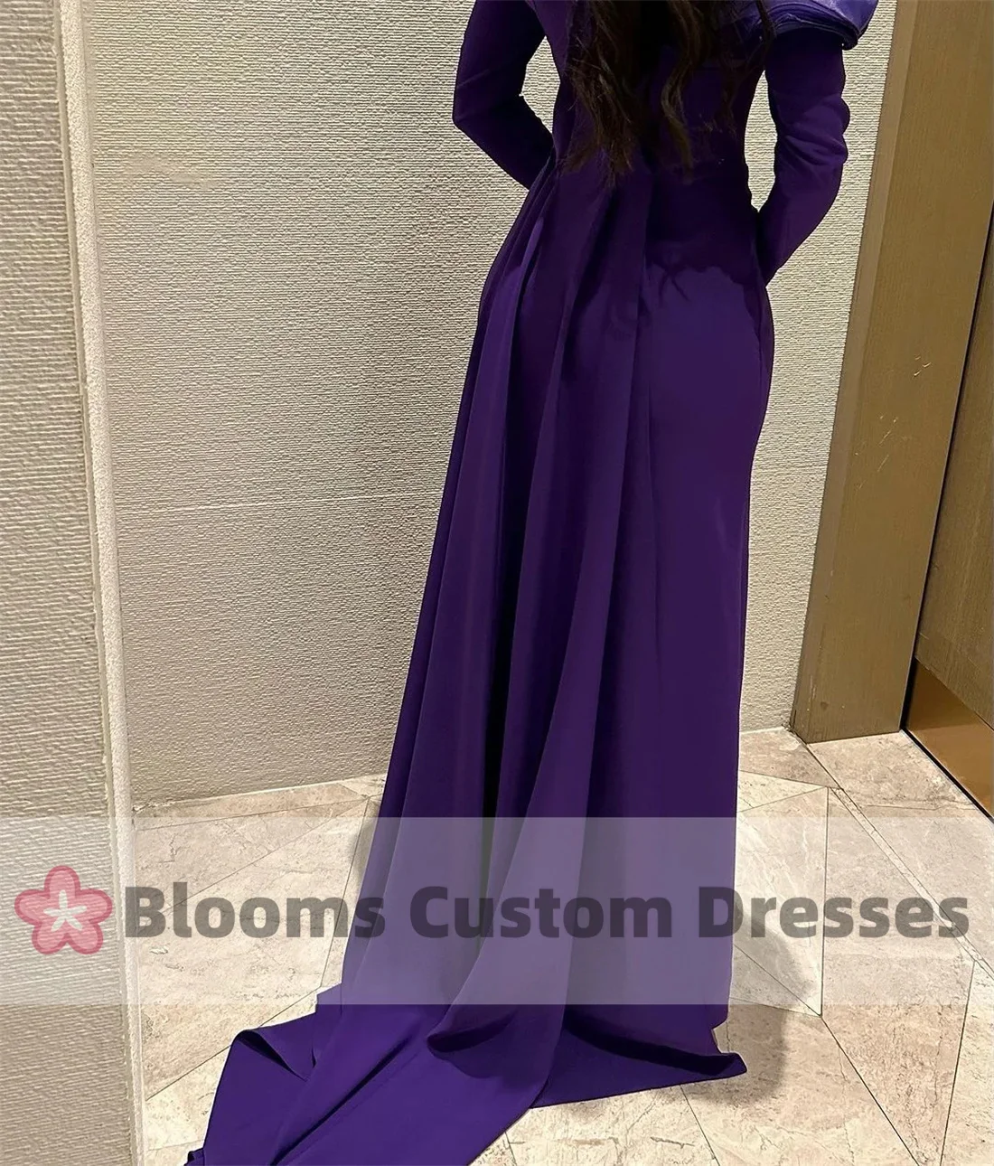 Blooms One-shoulder Burgundy Customized Prom Dress Ruffles Back Tail Formal Occasion Gown Long Sleeves Evening Dresses