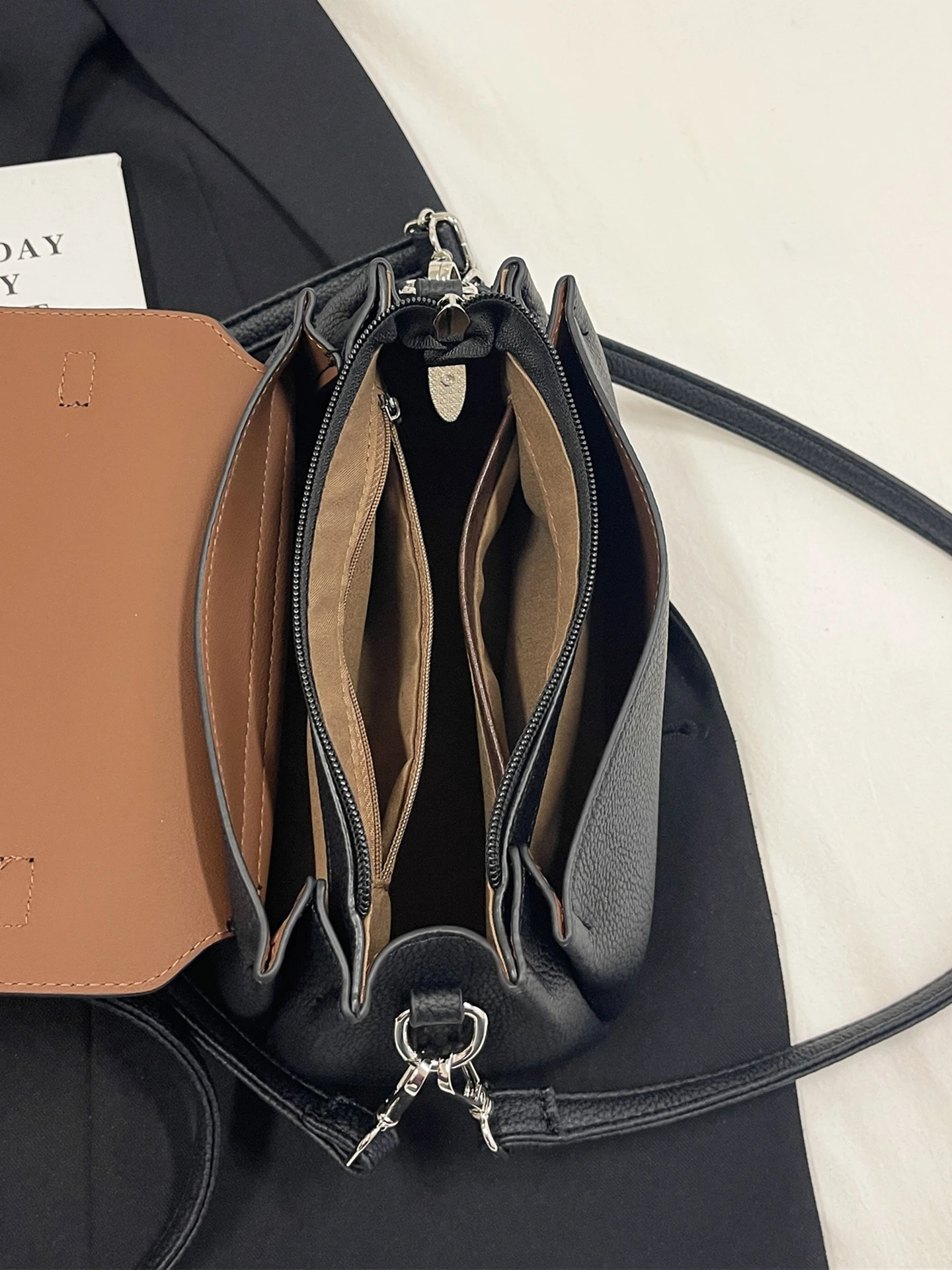 women's-crossbody-bag-2026-new-ins-handheld-diagonal-bag-multi-layer-zipper-hidden-pocket-versatile-simple-fashion-bag