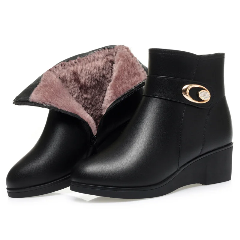

Soft Leather Women's Round Toe Zipper Anti-slip Cotton Shoes Mother Winter Wool Fur Wedges Thick Sole Warm Snow Boots