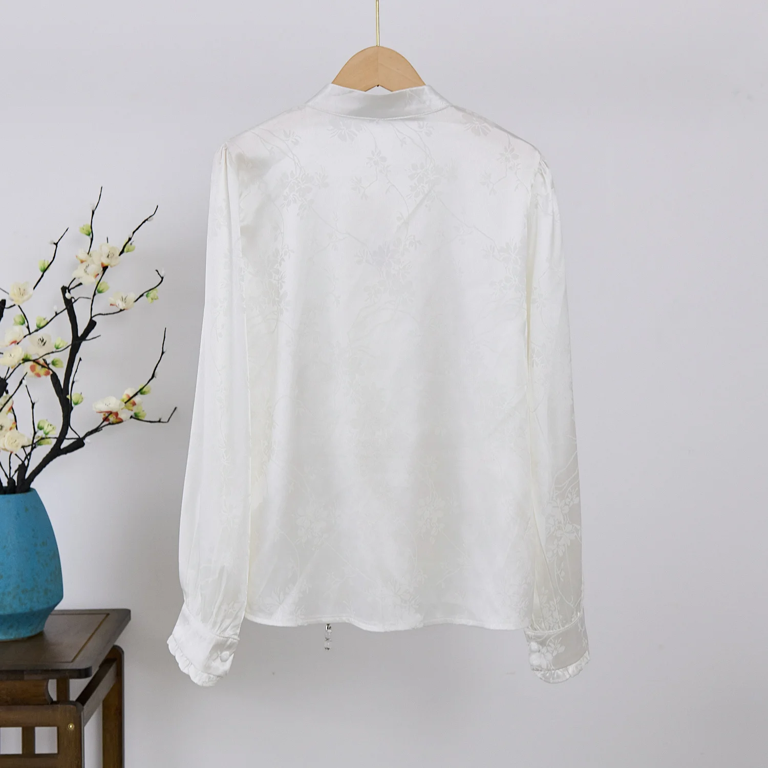Chinese Style Women\'s Shirt Imitation Silk Disc Button Petal Sleeves Top Long Sleeve Temperament Fashion Celebrity Shirts
