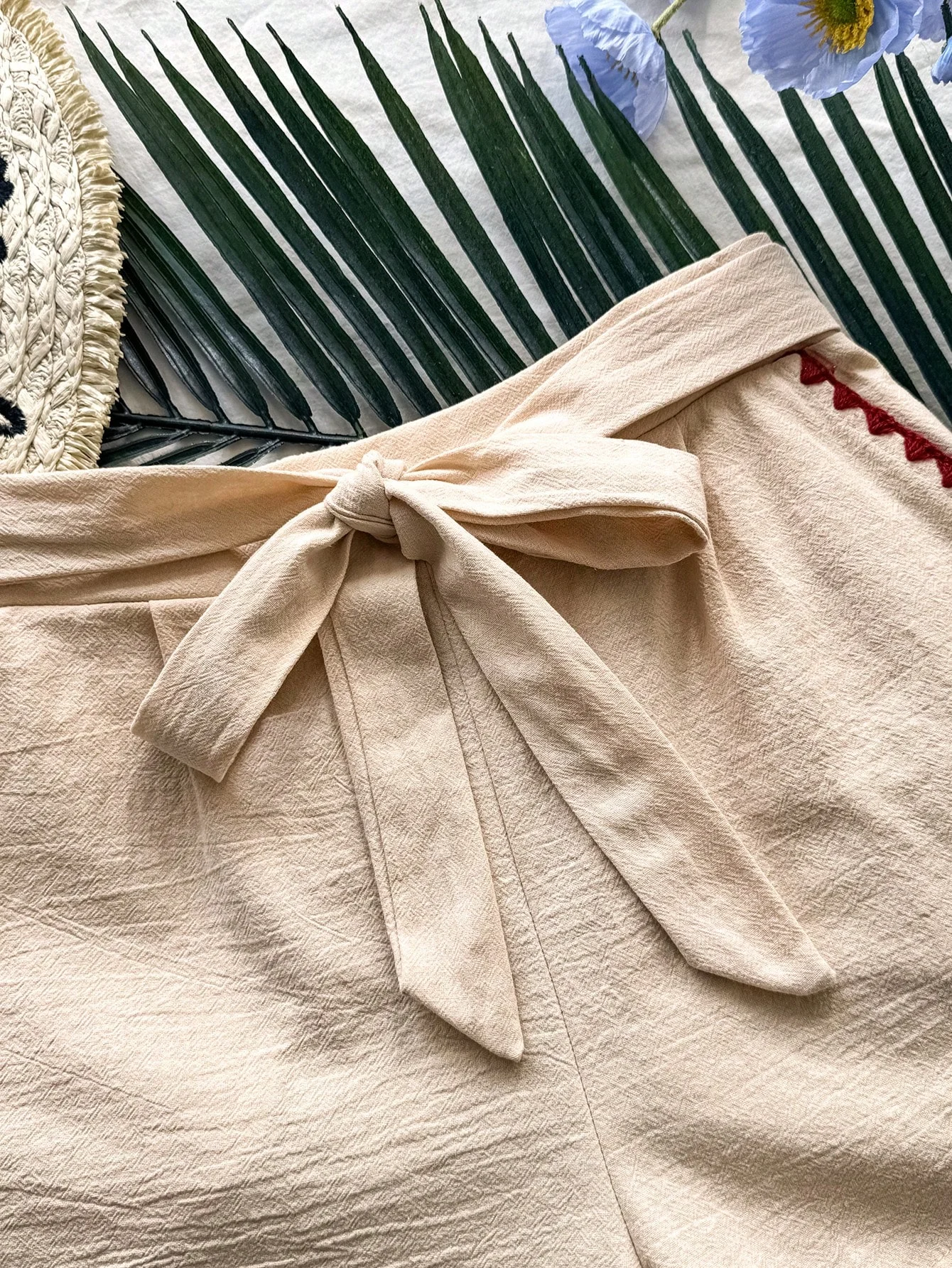 กางเกงขาสั้นผูกโบว์สีกากี