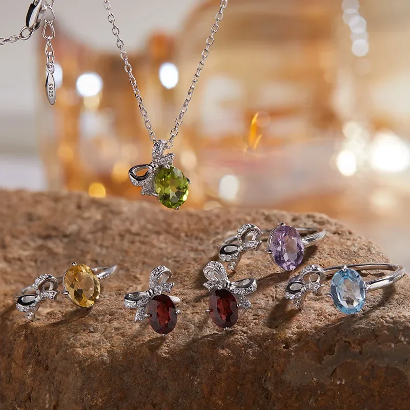 Niche light luxury butterfly S925 sterling silver natural colored treasure ring, women's senior index finger ring, no color