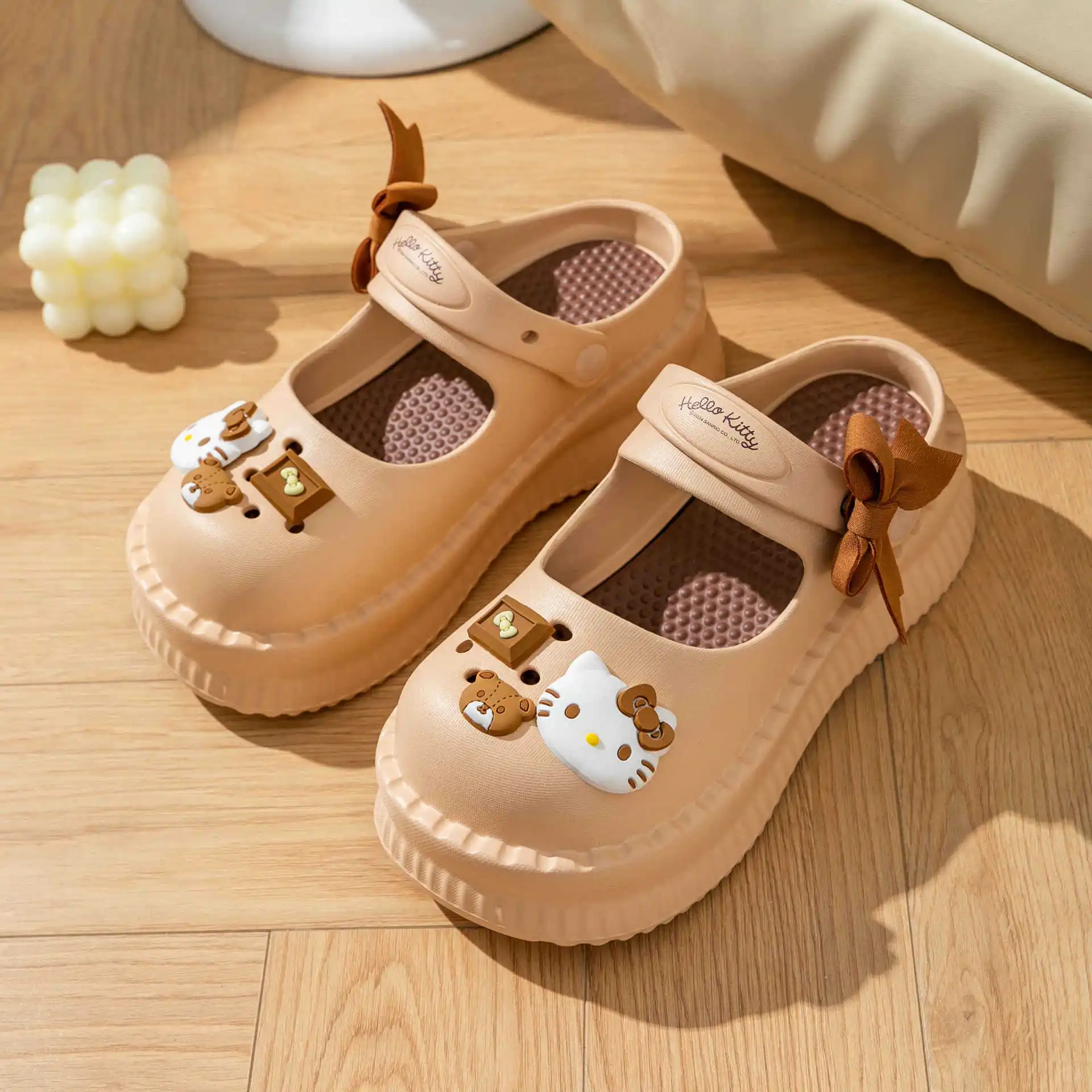 Sanrio Women Sandals Outdoor Thick Soled Mary Jane Kuromi My Melody Hello Kitty Cinnamoroll Croc Shoe Slipper Beach Shoe Summer