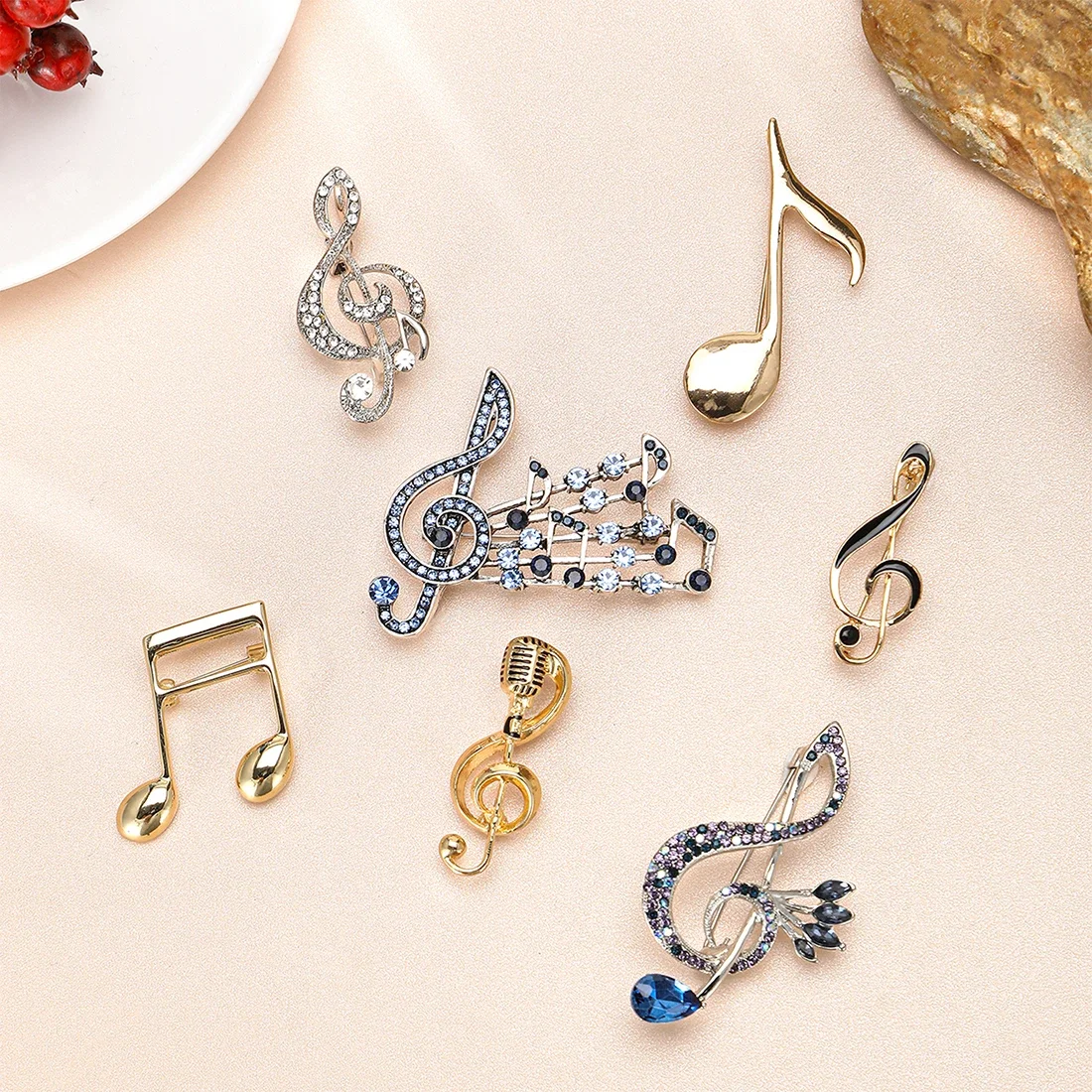 Sparkling Rhinestone Music Note Brooches for Women Unisex Music Pins Multi-color Available Casual Party Accessories Gifts