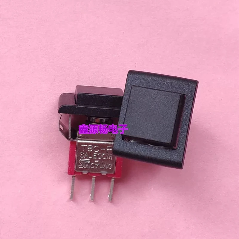 Taiwan SH Xinghan T80-P button switch, self-reset 3-pin SALECOM button switch P8701-F22A