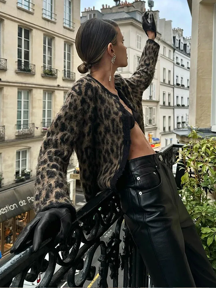 Cárdigan de punto ajustado con estampado de leopardo para mujer, suéter de manga larga con un solo pecho, cuello redondo, moda urbana