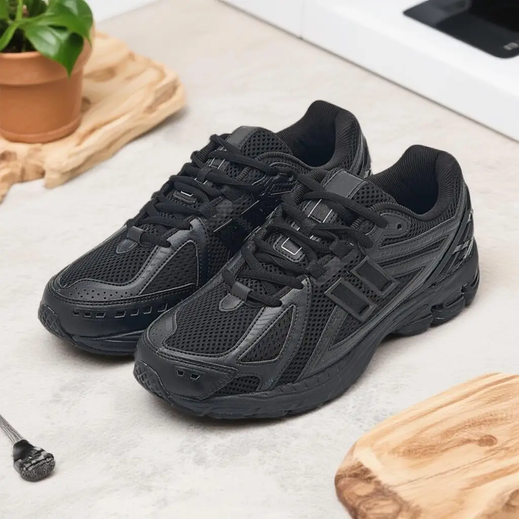 

Lined WarmNon - slip Outdoor Hiking Shoes, Grippy Patterns, Stable in Mountains