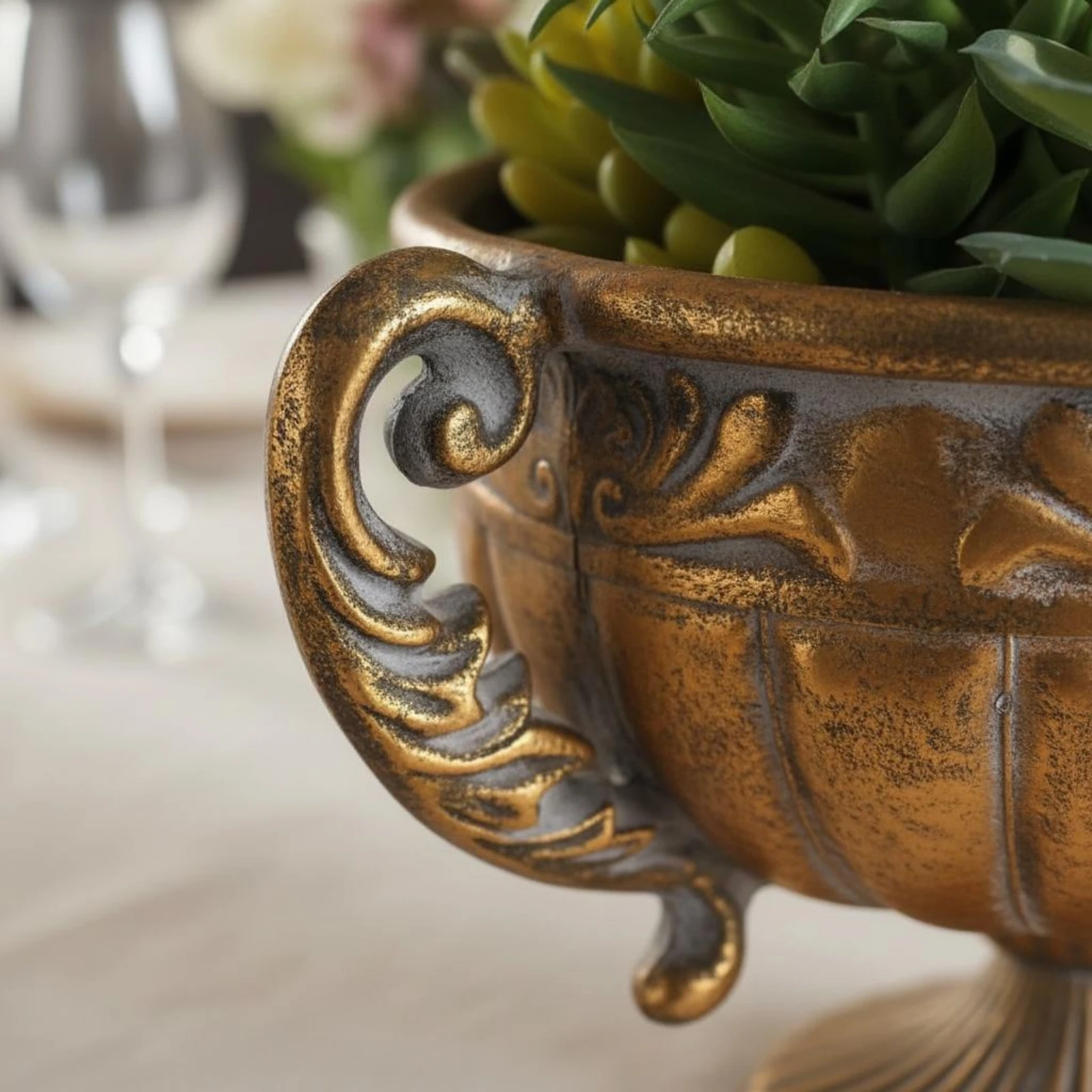 Vintage Goblet Vase Gold Color Pedestal Vase Ornate Pedestal Pot Sturdy Iron Metal Urn Planter Stable Base for Dining Table