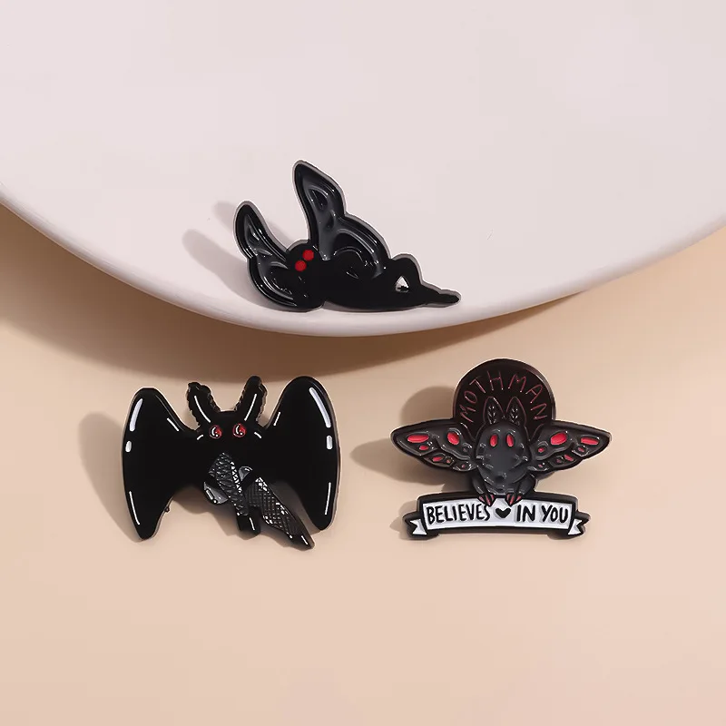 Mothman Enamel Pins Custom Red Eyes Invisible Creature Brooches Lapel Badges Punk Gothic Animal Jewelry Gift for Friends