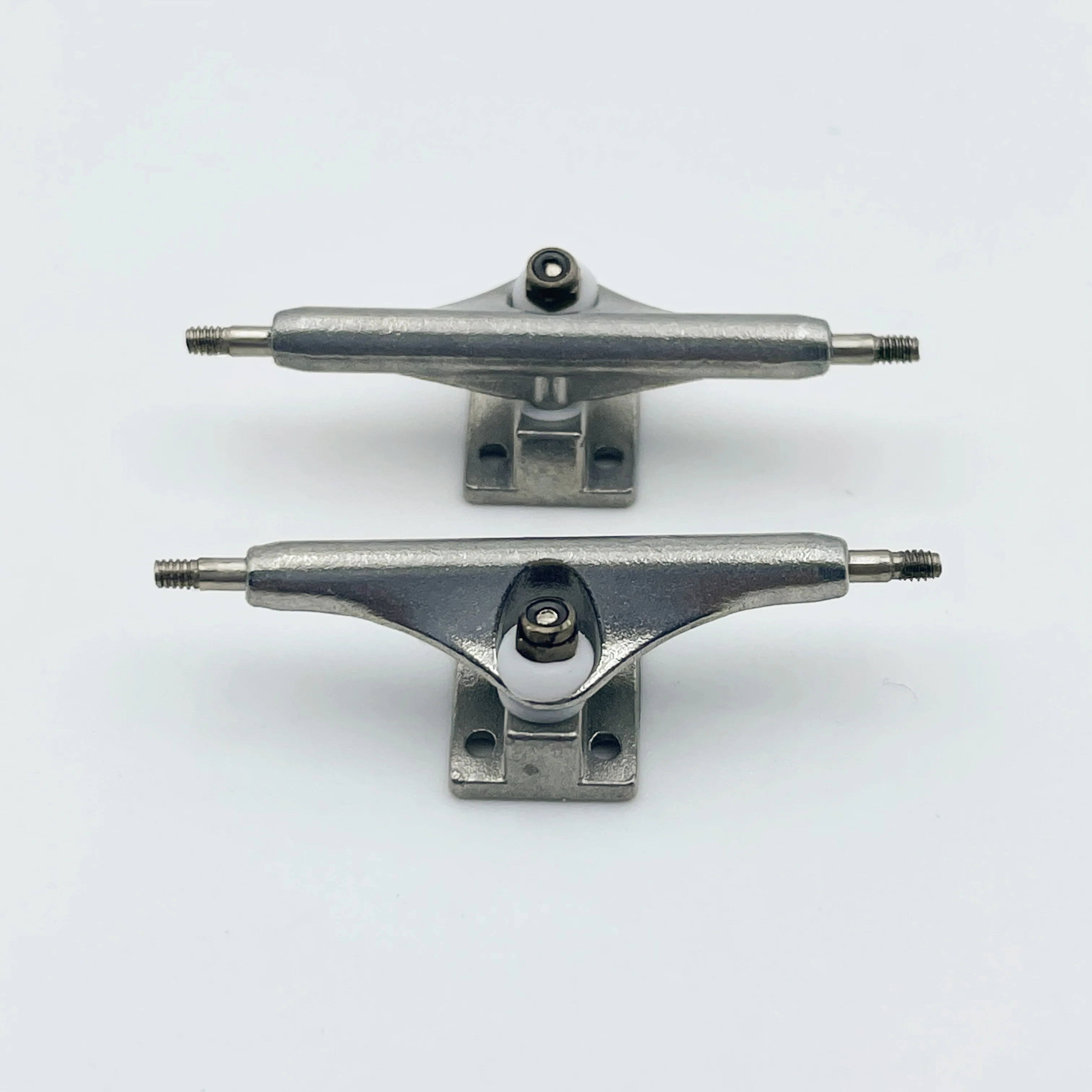 34mm Eureka 3 Fingerboard Trucks Professional Design for Finger Skateboard