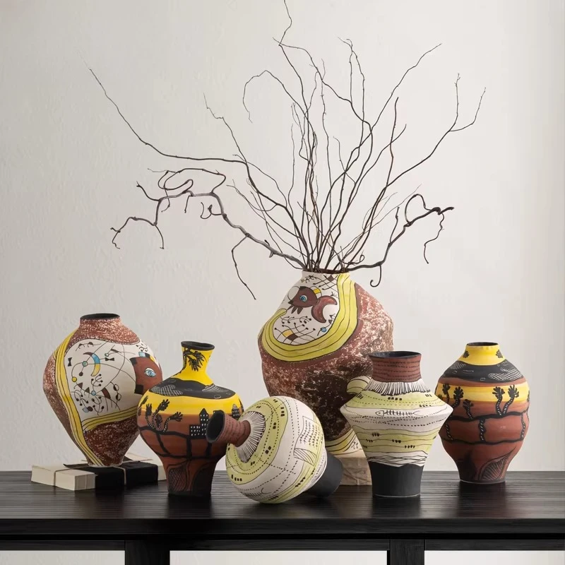 

Vintage Style Graffiti Ceramic Vase Bohemian Entryway Table Decor Living Room Dried Flower Container Home Desktop Ornaments