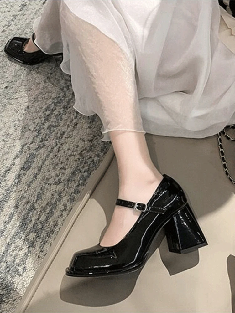 Mary Janes Vintage Black Sandals Woman Buckle Non-Slip Casual Medium Heels Office Ladies Solid Elegant Heels Korean 2023 Summer